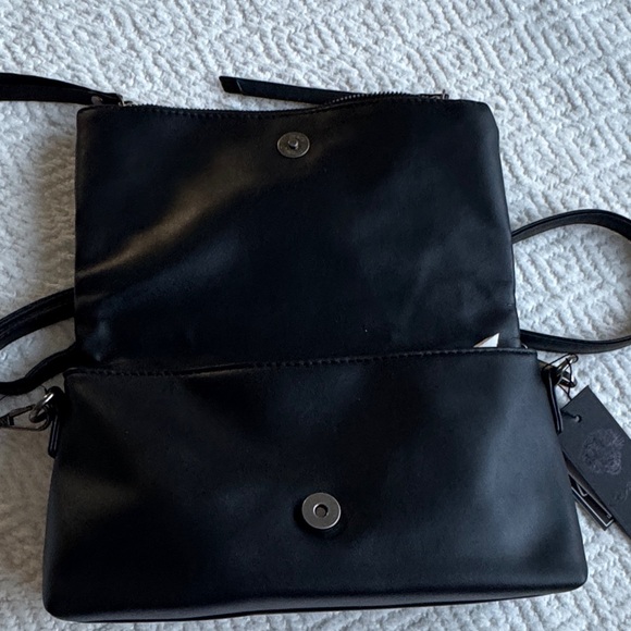 NWT Ed Hardy Black and Red Crossbody Bag - Picture 3 of 9